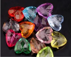Akrüülsüdamed 12x12 mm 25 tk pakis