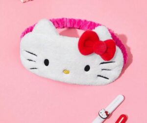 Unemask Hello Kitty
